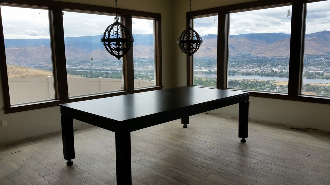 HOLIDAY Dining Pool Table